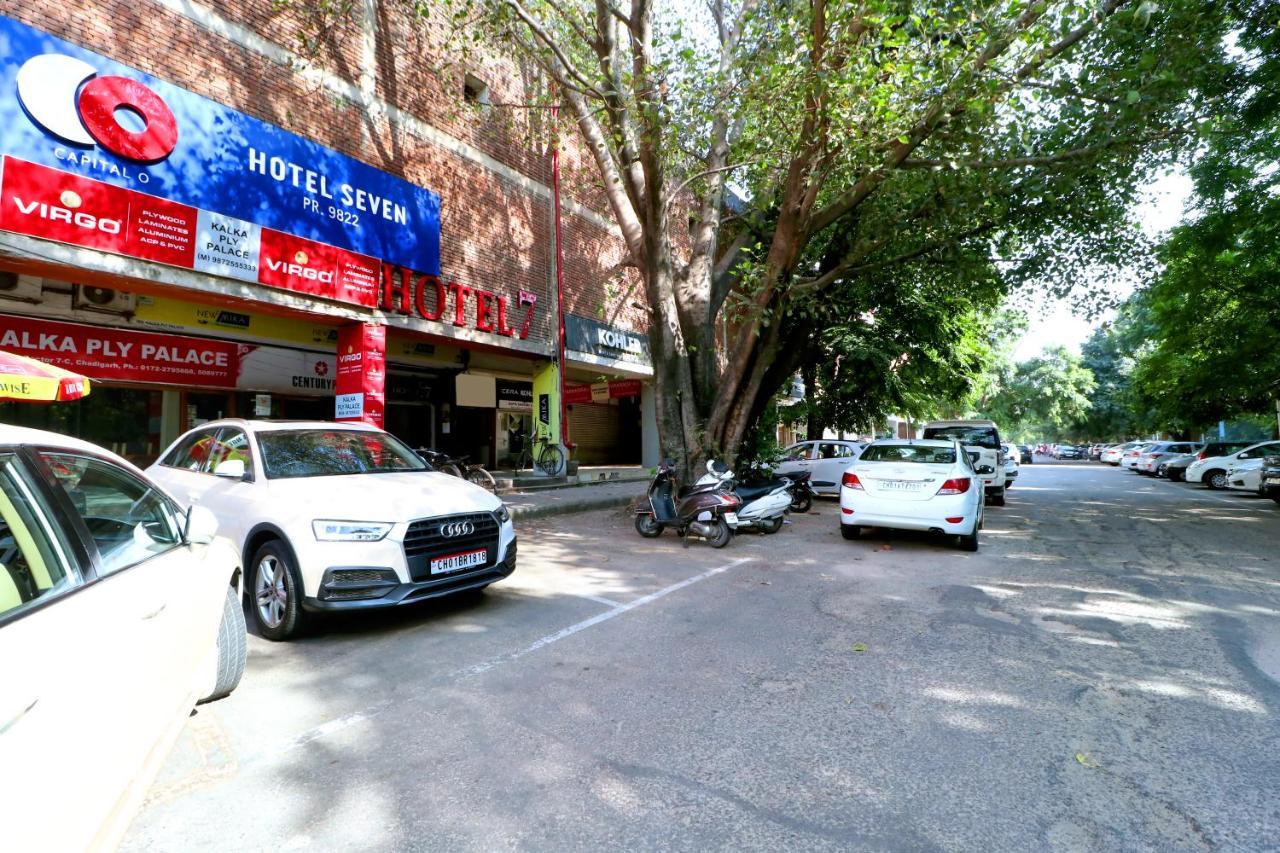 Hotel Seven- Center Of City Chandīgarh Εξωτερικό φωτογραφία