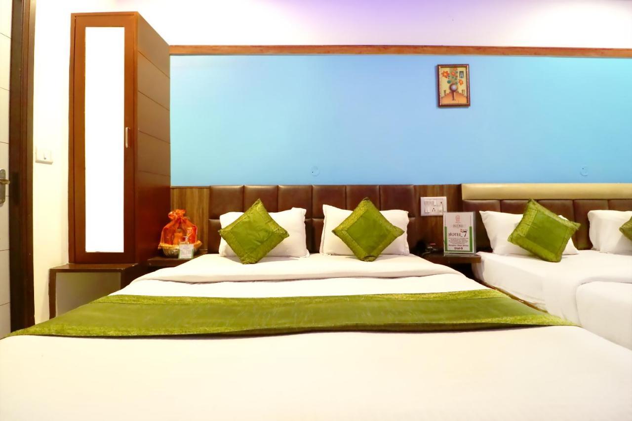 Hotel Seven- Center Of City Chandīgarh Εξωτερικό φωτογραφία