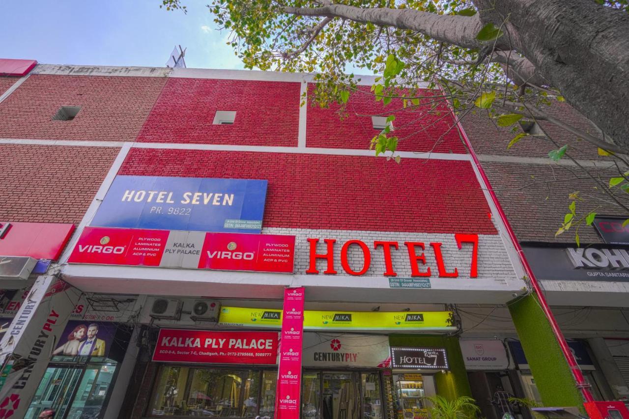 Hotel Seven- Center Of City Chandīgarh Εξωτερικό φωτογραφία